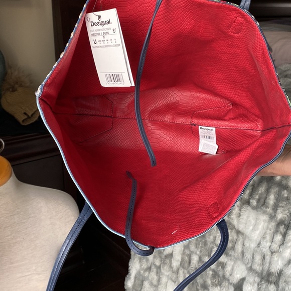 BNWT Desigual exotic capri bag and clutch - Picture 10 of 17